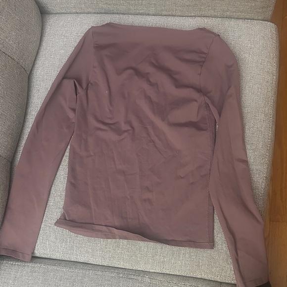 Aeropostale Seriously Soft Sculpt Shirt in Mauve Medium - Picture 2 of 2